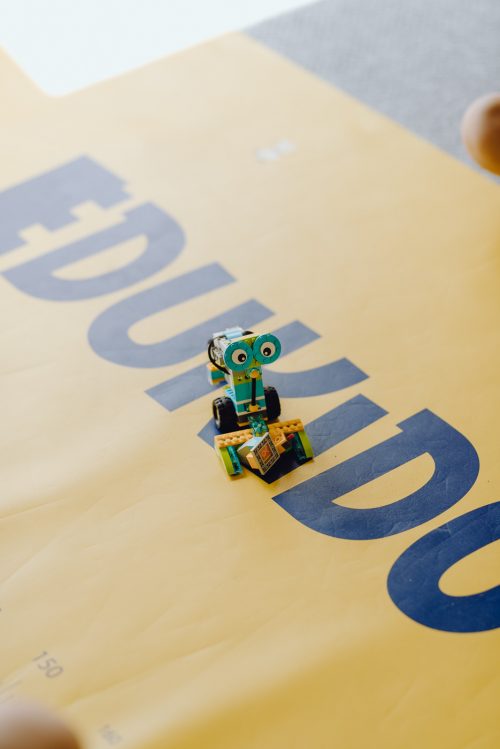 Robot z klocków lego