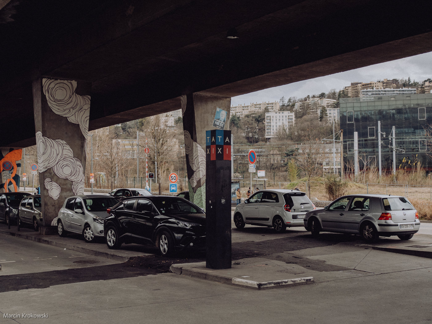 Parking taxi w Lyonie
